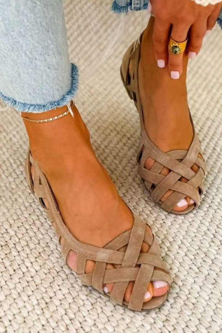 BETTY | OPEN TOE FLAT CROSS-STRAP SANDALS